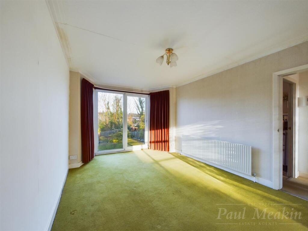 Additional image 16 of Derwent Drive, Purley