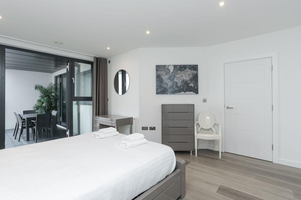 Additional image 13 of Beach Drive, Sea View, CT11