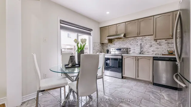 Additional image 13 of 27 Earl Grey Cres