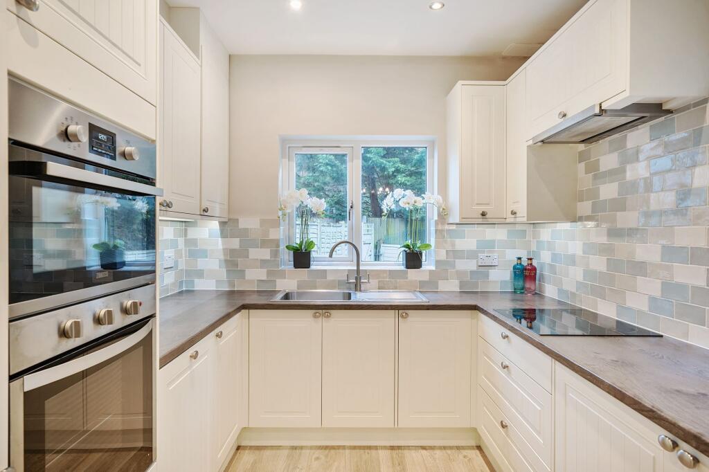 Additional image 5 of Riddlesdown Road, Purley, CR8