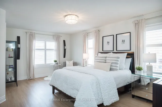 Additional image 19 of 635 Willmott Cres