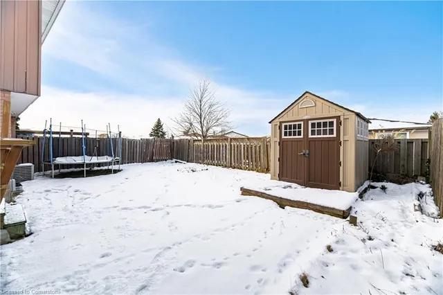 Additional image 41 of 43 Markham Cres