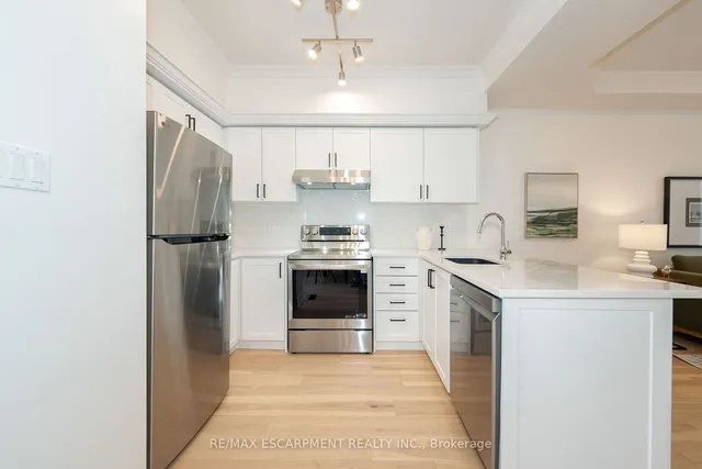 Additional image 9 of 244 Glenashton Dr