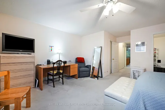 Additional image 28 of 728 Spanish Moss Tr