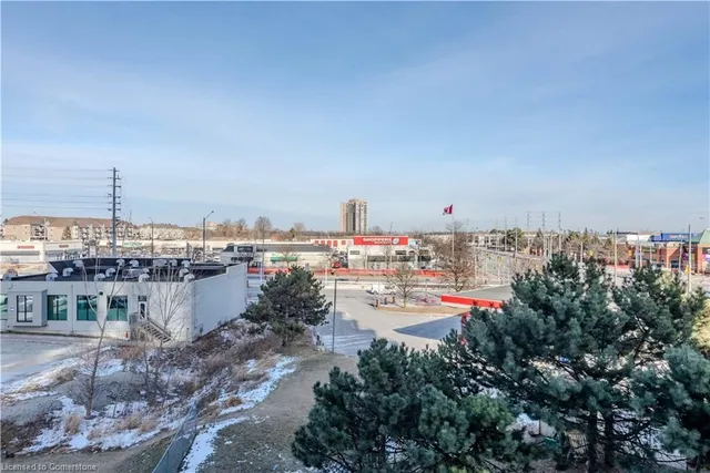 Additional image 27 of 55 Eglinton Ave Unit 405