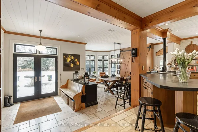 Additional image 27 of 2055 Lakeshore Rd