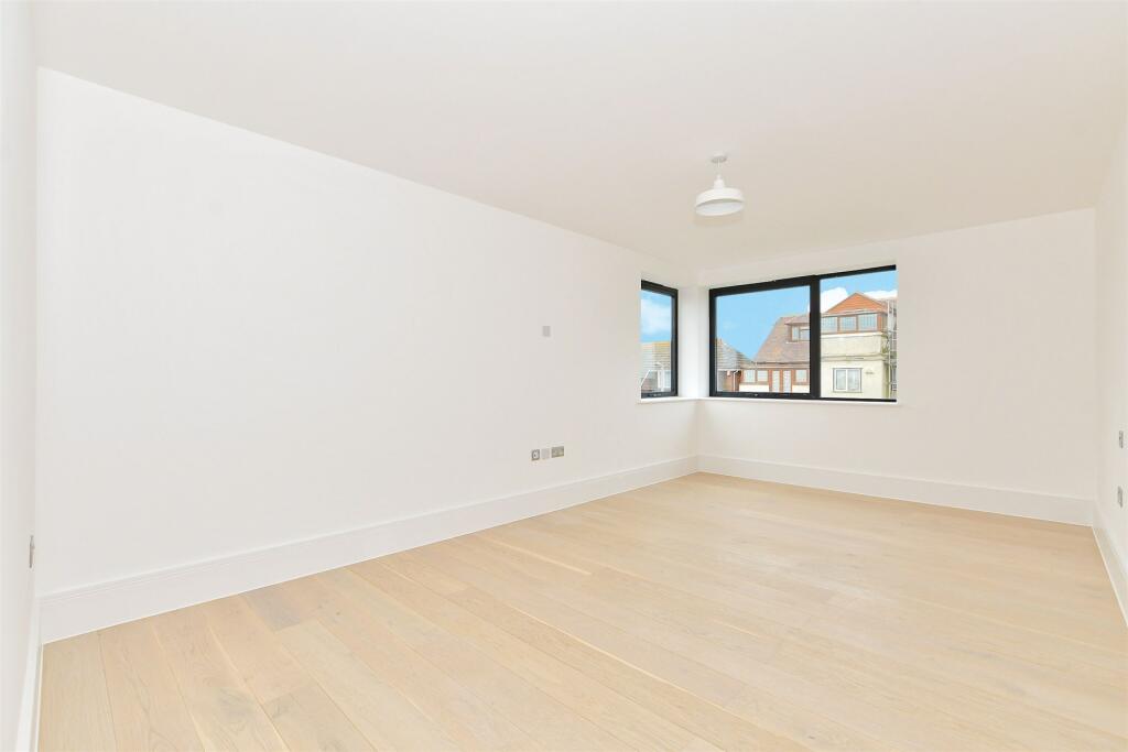 Additional image 7 of Ocean View, Fitzroy Avenue, Broadstairs, Kent