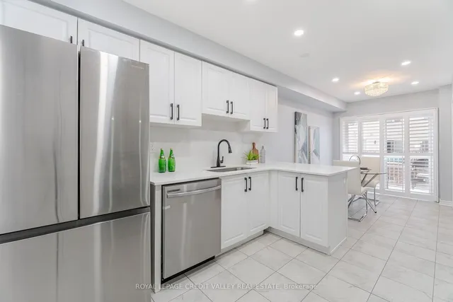 Additional image 19 of 114 Whitlock Ave