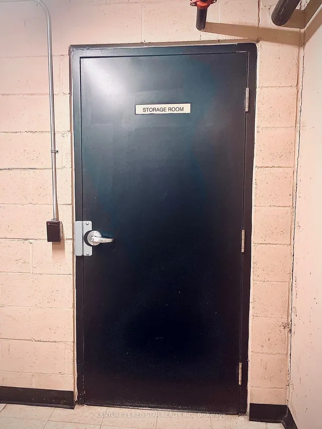 Additional image 2 of 1370 MAIN St Unit 204