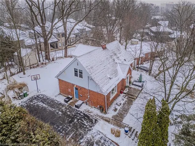 Additional image 31 of 15 Mayfair Ave