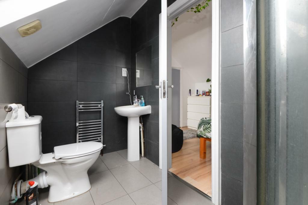 Additional image 4 of Gordon Road, CANTERBURY