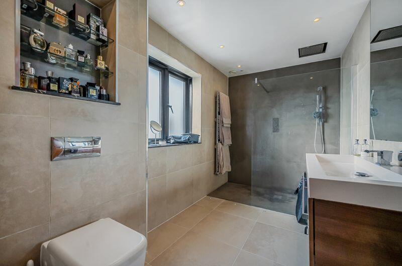 Additional image 26 of Russell Hill Road, West Purley