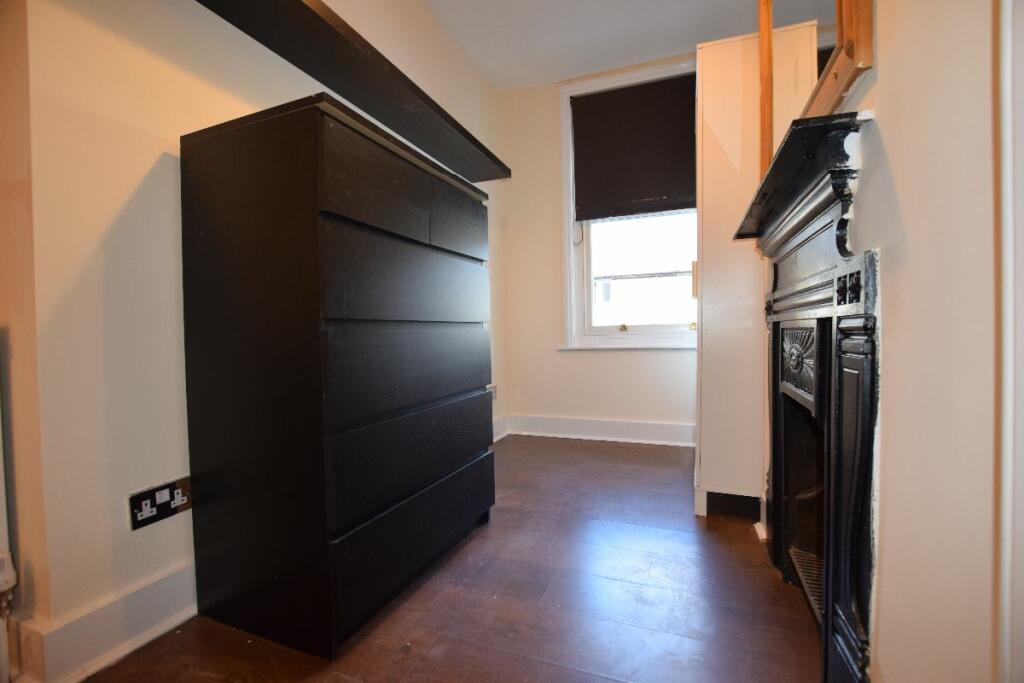 Additional image 15 of 16 Guildford Road