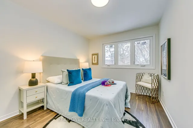 Additional image 33 of 153 Cavendish Crt