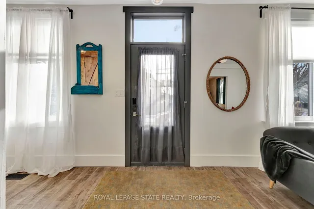 Additional image 4 of 53 Woodbine Cres