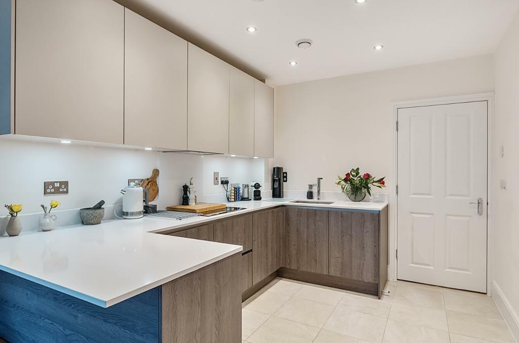 Additional image 12 of Foxley Lane, Verdun Heights, Purley, Surrey, CR8 3ER