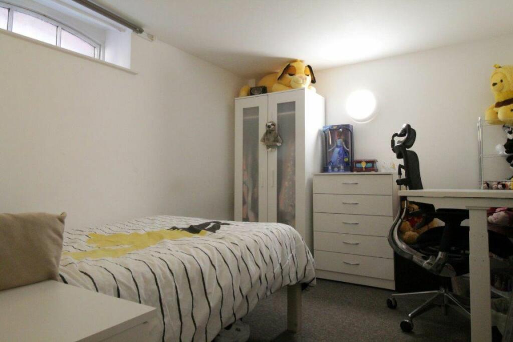 Additional image 3 of 4a Holters Mews, Canterbury Ref - 223