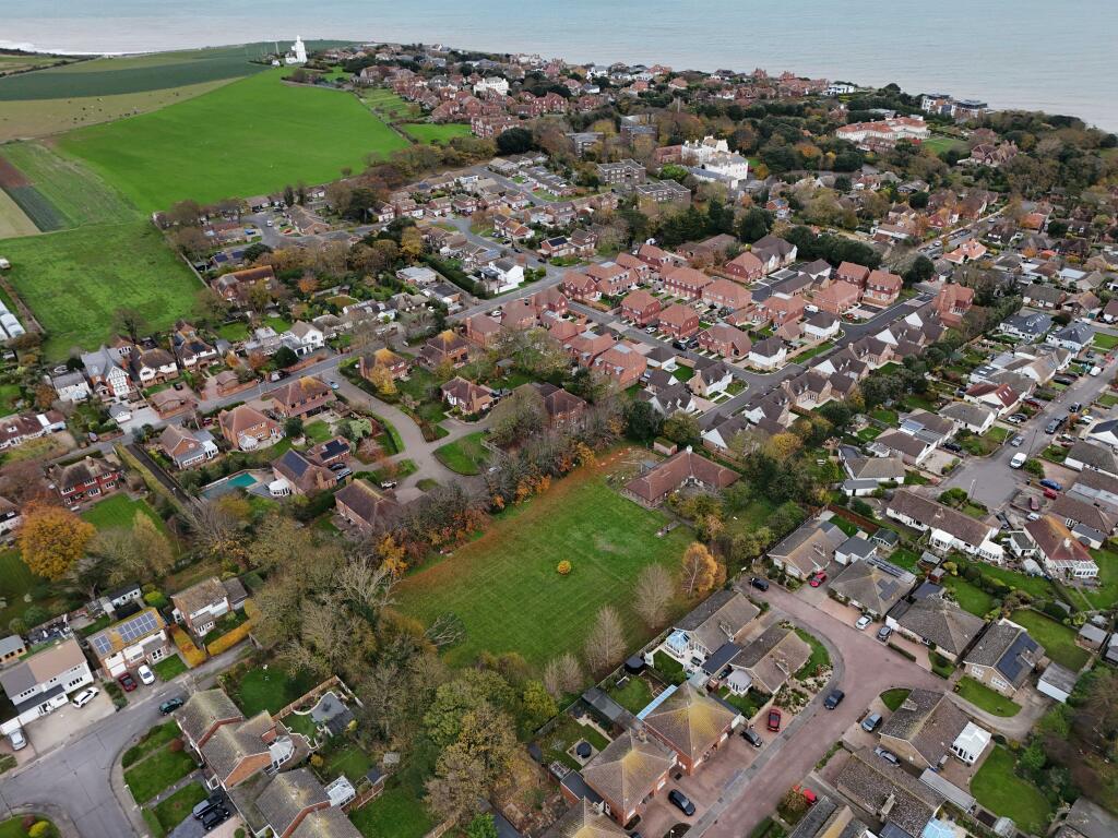 Additional image 3 of Saxon House, Tina Gardens, Broadstairs, Kent, CT10