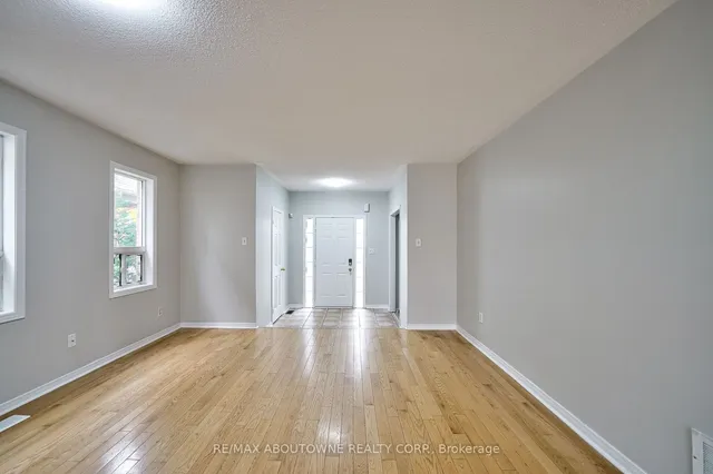 Additional image 7 of 556 Delphine Dr