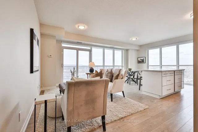 Additional image 8 of 2081 Fairview St Unit 1901