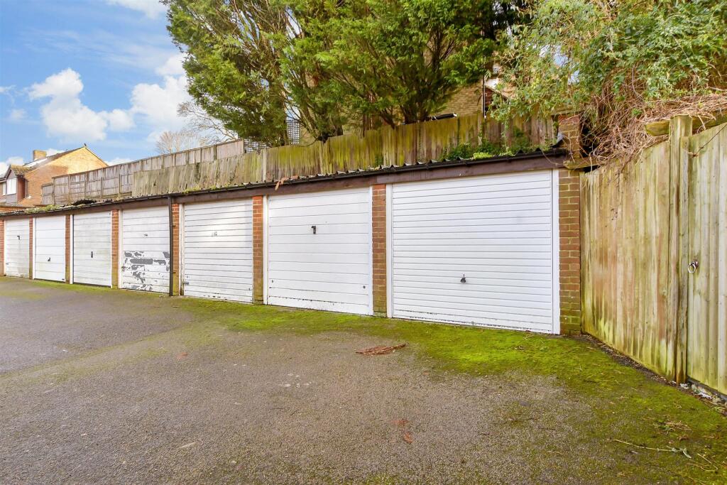Additional image 20 of Reedham Drive, Purley, Surrey