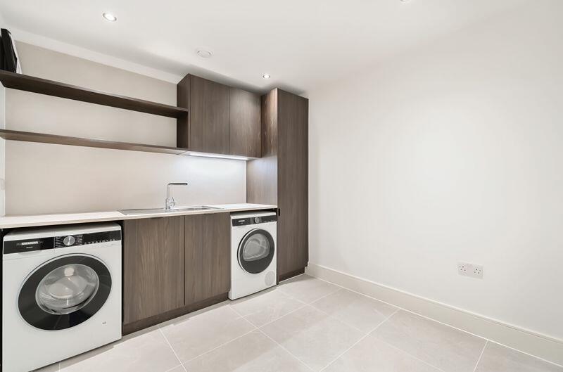 Additional image 7 of Hillview Place, Higher Drive, Purley