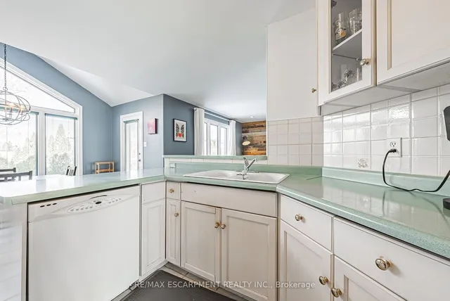 Additional image 10 of 48 Riviera Rdge