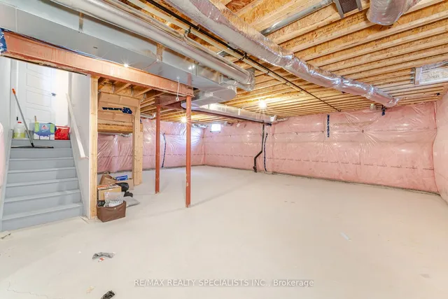 Additional image 33 of 12 Bosworth St