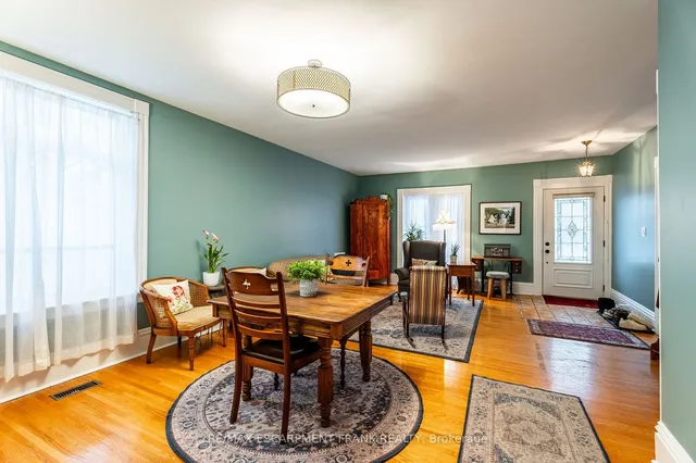 Additional image 8 of 31 Mountain Park Ave