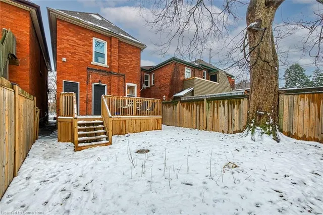 Additional image 47 of 76 Wellington St N/S St