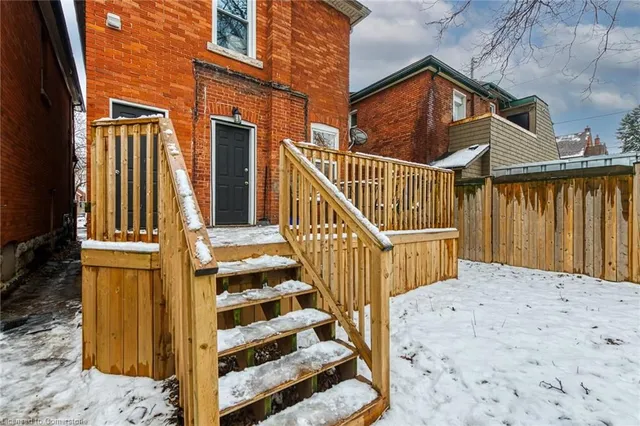 Additional image 46 of 76 Wellington St N/S St