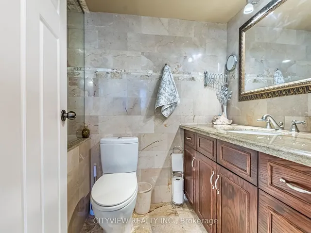 Additional image 23 of 3700 Kaneff Cres Unit 212