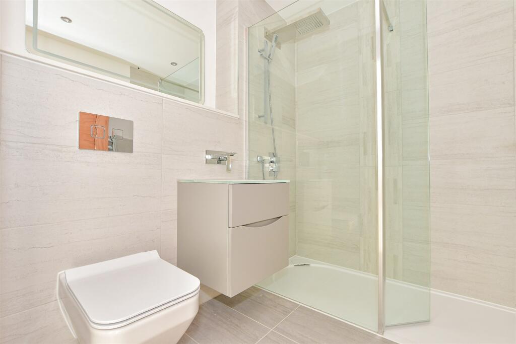 Additional image 8 of Ocean View, Fitzroy Avenue, Broadstairs, Kent