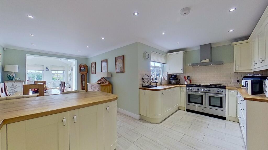 Additional image 4 of St. Vincent Road, St. Margarets-At-Cliffe, Kent, CT15 6ET