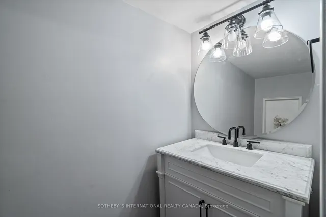 Additional image 36 of 1489 Jasmine Cres