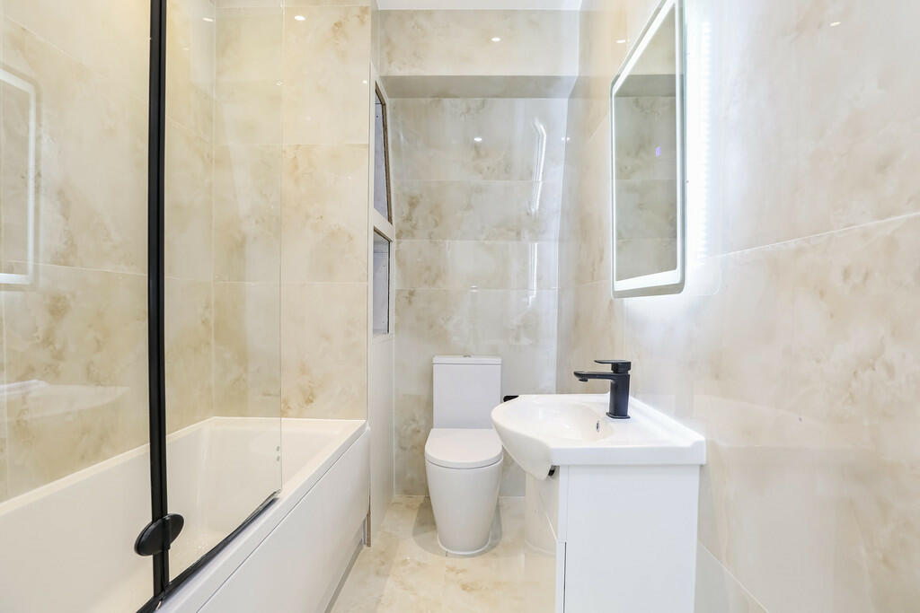 Additional image 10 of Dunheved Road North, Thornton Heath