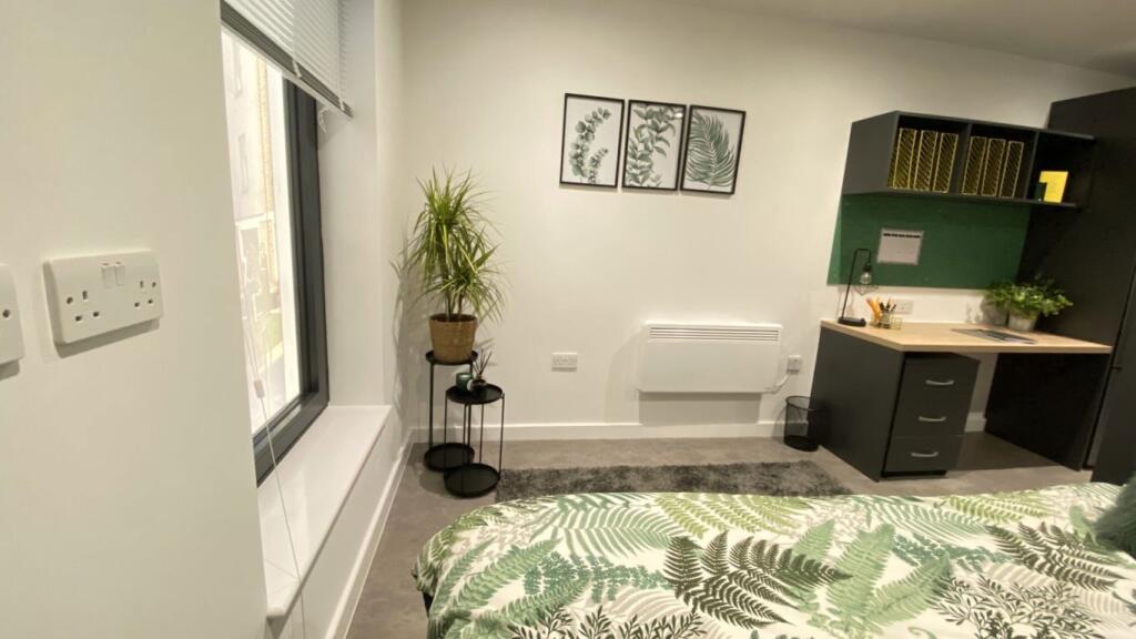 Additional image 13 of 8 Griffin Westgate One: 3675