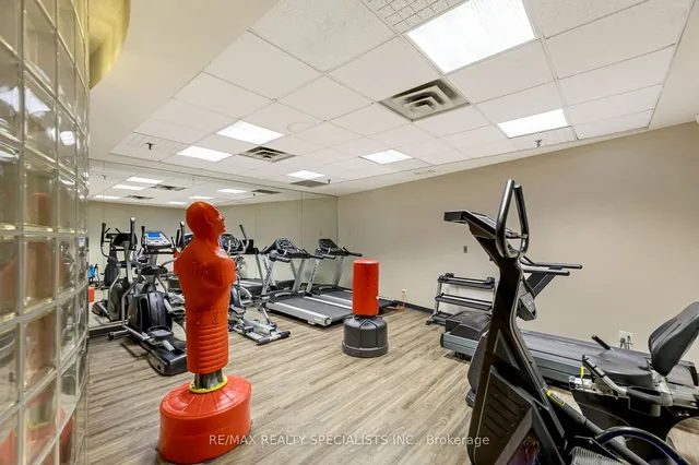 Additional image 29 of 50 Eglinton Ave Unit 501