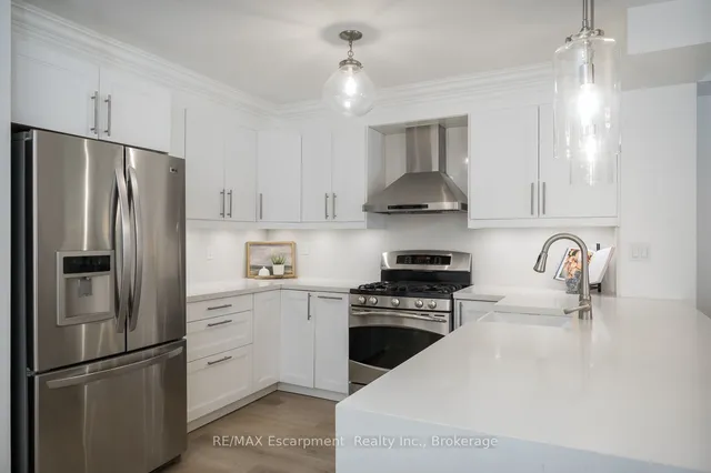 Additional image 6 of 635 Willmott Cres