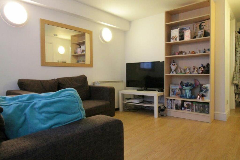 Additional image 8 of 4a Holters Mews, Canterbury Ref - 223