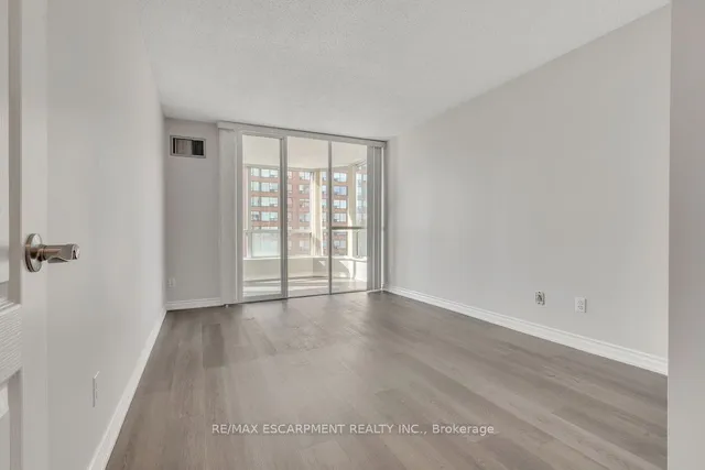 Additional image 10 of 1276 Maple Crossing Blvd Unit 607