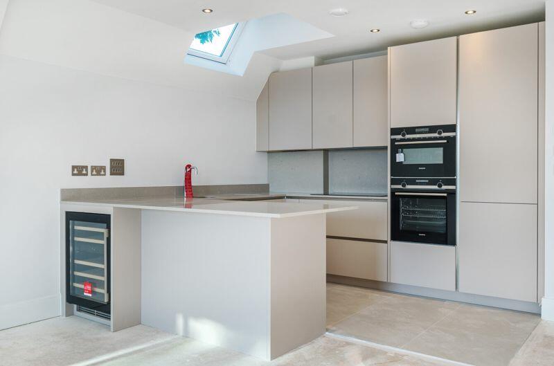 Additional image 5 of Hillview Place, Higher Drive, Purley