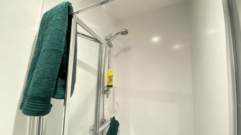 Additional image 23 of 8 Griffin Westgate One: 3675