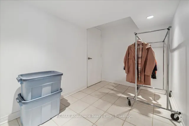 Additional image 33 of 2250 Rockingham Dr Unit 26