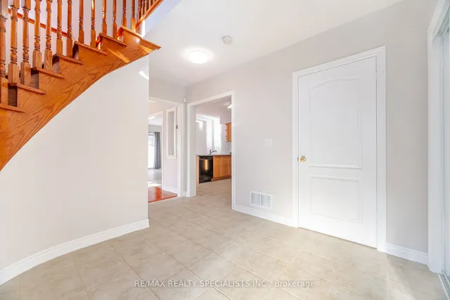 Additional image 6 of 615 Garden Walk