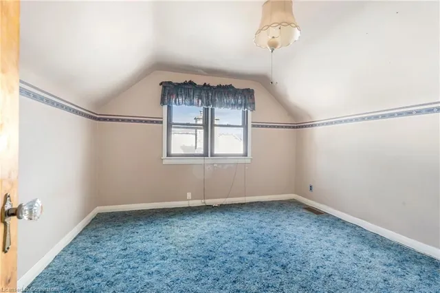 Additional image 23 of 59 Mountain Ave