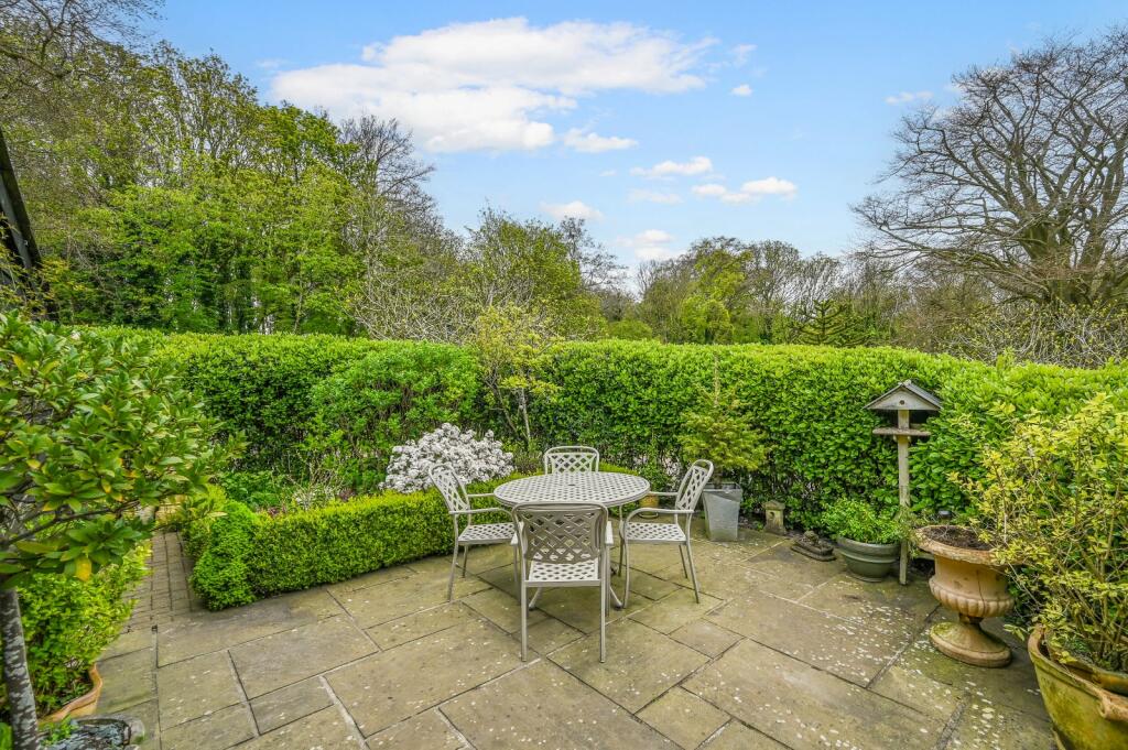 Additional image 32 of Pilgrims Cottages, Roman Road, West Studdal, Kent, CT15