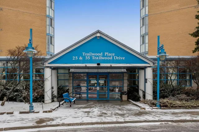 Additional image 3 of 25 Trailwood Dr Unit 303