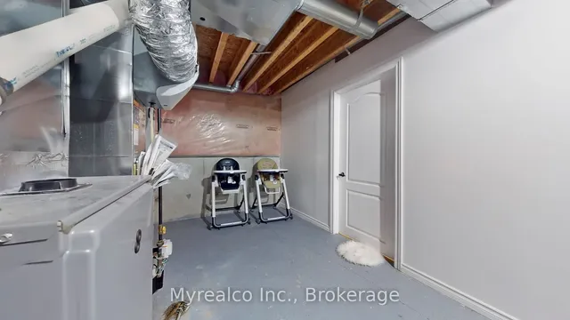 Additional image 38 of 33 Windflower Rd