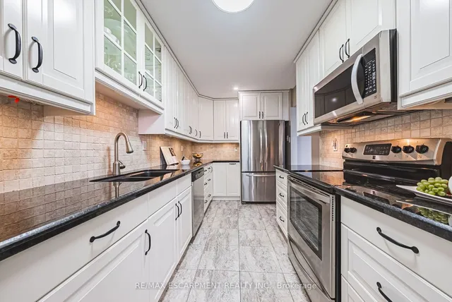 Additional image 10 of 2055 UPPER MIDDLE Rd Unit 1201